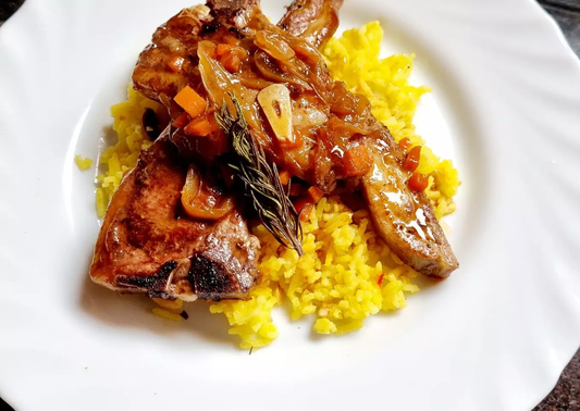 Cordero con arroz de azafrán